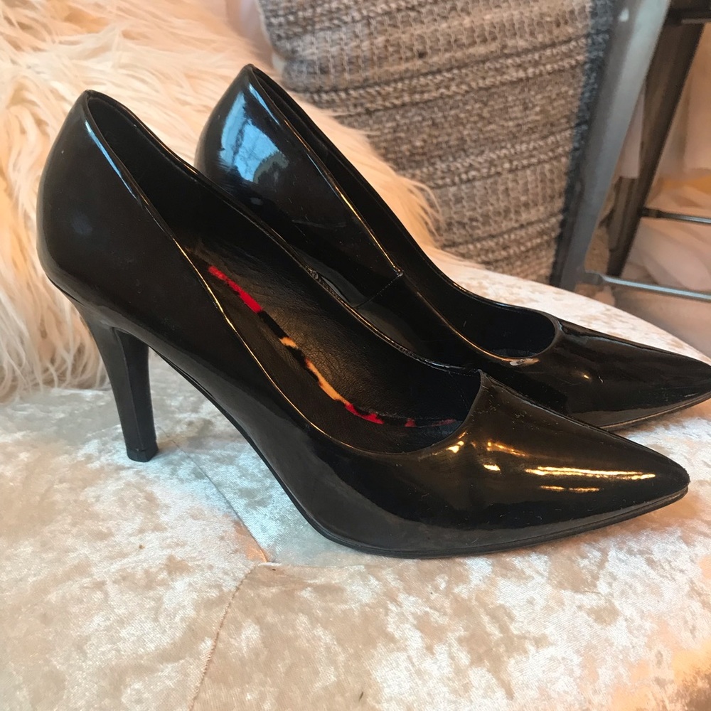 Black satin finish pumps